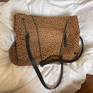 Cheetah print dark gold chain shoulder bag